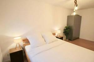 Fantastische Moderne und Zentrale Wohnung mit Balkon, Людвигсхафен-на-Рейне