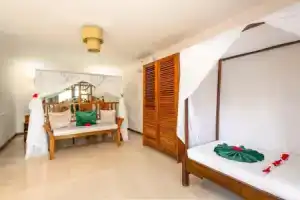Отель «White Paradise Zanzibar», Понгве