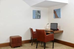 Staybridge Suites Newcastle by IHG, Ньюкасл