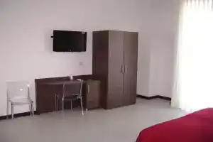 B&B Valentini, Тури