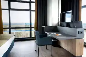 U Parkhotel, Эншеде