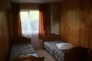 База отдыха на реке Шаке, Головинка