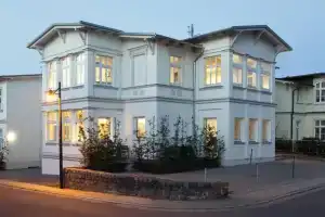 OSTKÜSTE - Kaiser Karl Design Apartments, Альбек
