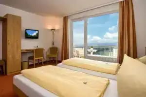 Jufa Hotel Schwarzwald, Ленцкирх