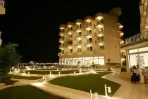 Beau Site Hotel, Мерса-Матрух