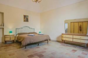 Stunning Apartment in Gravina in Puglia -ba- With 2 Bedrooms and Wifi, Гравина-ин-Пулья