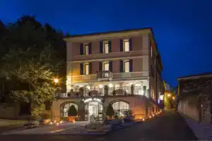 Albergo Al Sole, Азоло