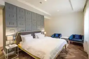 Hotel «Gradska Cetinje», Цетине