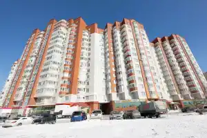 Апартаменты Наш дом на улице 50 лет ВЛКСМ 13 корпус 1, Тюмень