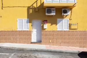178 House La Caleta by Sunkeyrents, Адехе