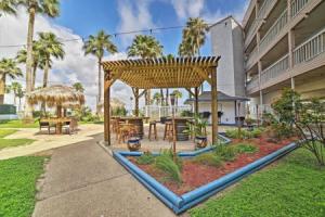 Pool & Direct Beach Access: Corpus Christi Escape, Корпус-Кристи