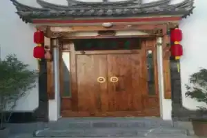 丽江束河归园田居客栈, Лицзян