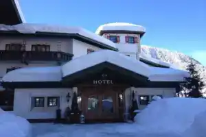Romantik Hotel Santer, Доббьяко