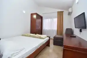 Hotel «Galeb», Чань