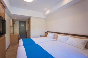 Kariyushi Lch. Resort, Наго