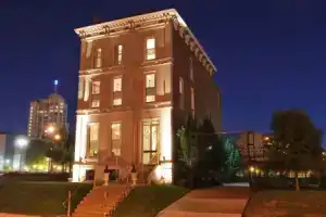 Grand Center Inn, Сент-Луис