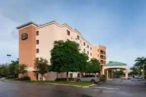 Отель «Courtyard by Marriott Miami at Dolphin Mall», Майами