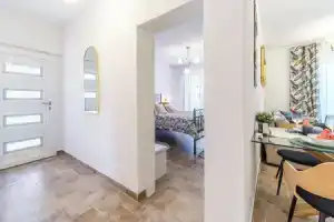 House Josipa, Супетар