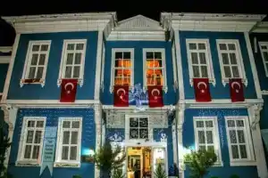 Esman Hotel, Муданья