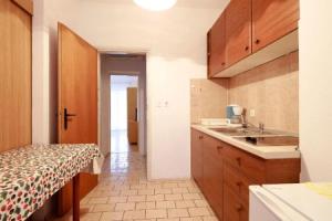 Apartments Katra, Новаля
