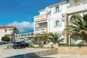 Awesome Home in Vidalici With Wifi and 1 Bedrooms, Zubovići