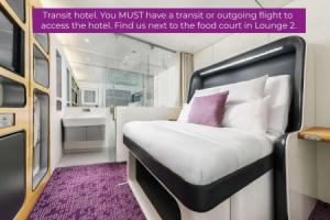 Yotelair Amsterdam Schiphol Transit Hotel, Аэропорт Схипхол