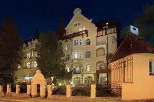 Lazensky Hotel Smetana - Vysehrad, Карловы Вары
