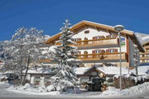 Hotel «Cristallo», Виго-ди-Фасса