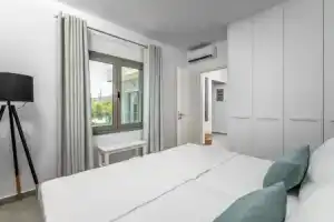 Nama LUXURY Villa 250m from the sea @Makry Gialos, Макриялос