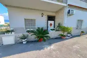 B&B Petra Hercules, Торре-Аннунциата