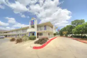 Motel «6 San Antonio, Tx Six Flags Fiesta Tx - La Cantera Area», Сан-Антонио