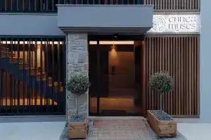 Ennea Muses Rooms & Suites, Нафплион