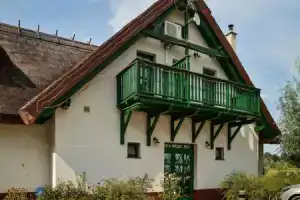 Мини-отель «Antal-tavi Fogadó és Horgászparadicsom», Сентеш