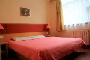 Home Inn Xian Bell Tower Luomashi Pedestrian Street, Сиань