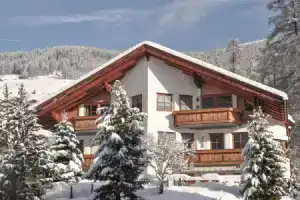 Appartements Michael, Сесто