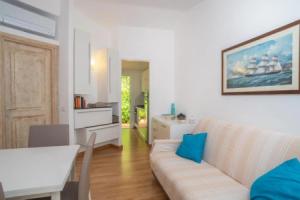 Cozy apartment Lemon San Pantaleo, Сан-Панталео