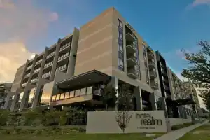 Hotel Realm, Канберра