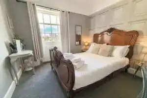 V Rooms Brunswick Square, Брайтон