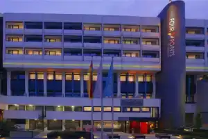 Отель «Four Points by Sheraton München Central», Мюнхен