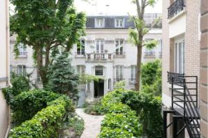 Отель «Montparnasse Alésia», Париж