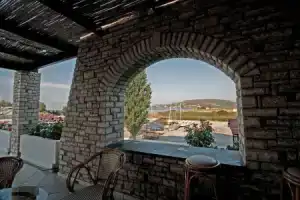 Zefiros Beach Hotel, Питагорио