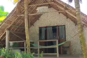 Mbuyuni Beach Village, Джамбияни