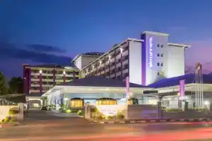 Отель «Mercure Yangon Kaba Aye», Янгон