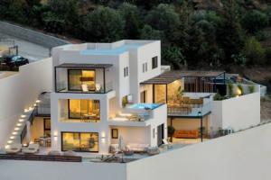 The Nook -luxury Living at the Edge of Tranquility, Ираклион