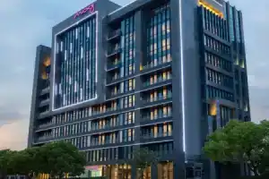 Отель «Moxy Shanghai Hongqiao Cbd», Шанхай