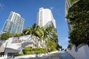 Отель «DoubleTree by Hilton Ocean Point - North Miami Beach», Санни-Айлс-Бич