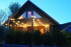 Izbushka Apartment, Туя