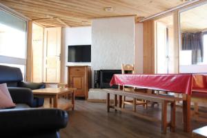 big apartment with wonderful view Apartment 3 agence la cime, Валь Торанс