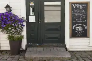 Kjøbmandsgaarden Hotel, Мандал