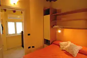 The Flowers Apartments 2, Десензано-дель-Гарда